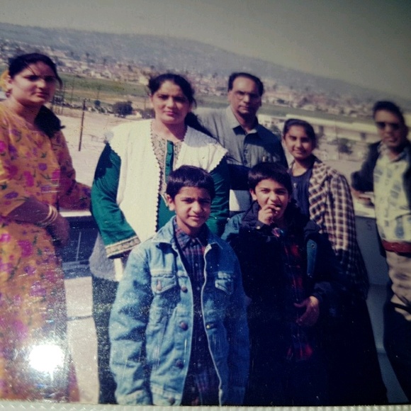 Meet your Posher, Sam - Picture 1 of 1